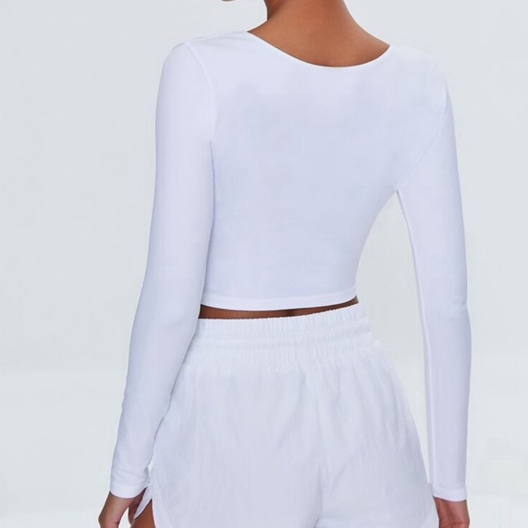 White Active Seamless Criss Cross Crop Top - Picture 10 of 12